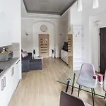 площа святого теодора 13 Lägenhet Lviv
