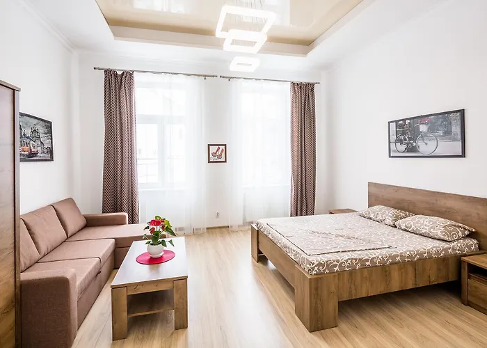 площа святого теодора 13