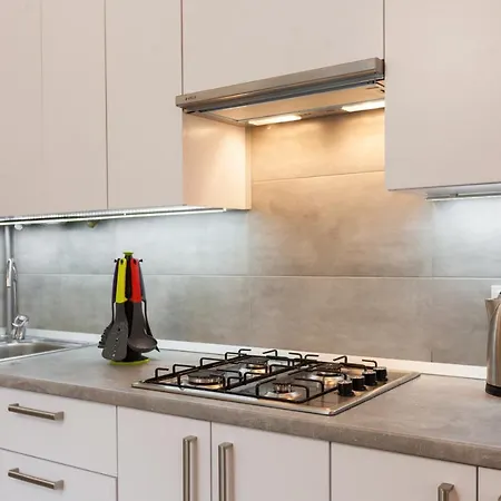 Daire площа святого теодора 13